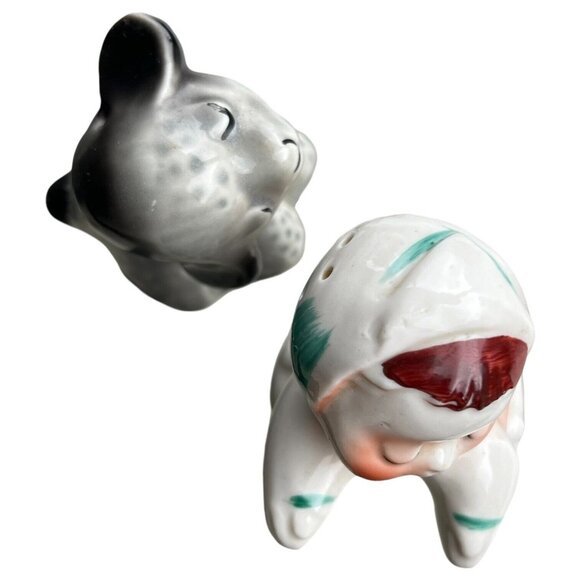 Vintage VanTellingen Girl and Gray Lamb Hugger Salt & Pepper Shaker Set Huggable - Picture 11 of 12